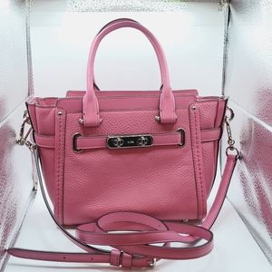 Coach Swagger 21 Carryall in Pebble Colorblock Leather 37444 in Silver/Dahlia